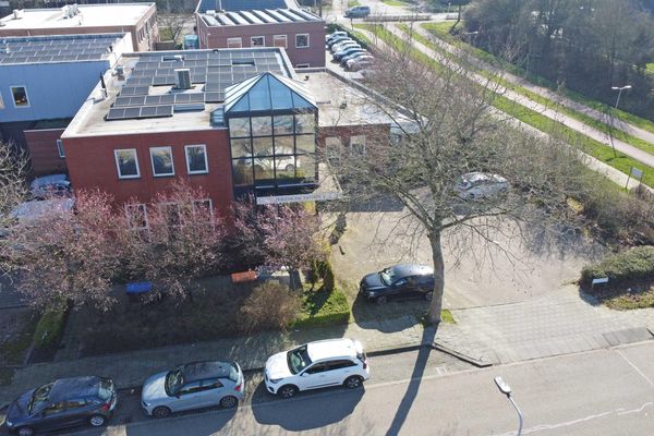 De Zelling 2, HENDRIK-IDO-AMBACHT