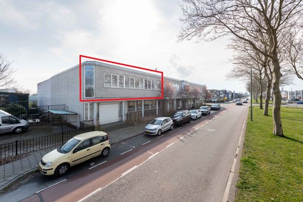 Madame Curiestraat 2, DORDRECHT
