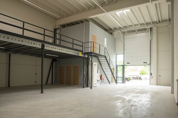 De Wadi 9, HENDRIK-IDO-AMBACHT