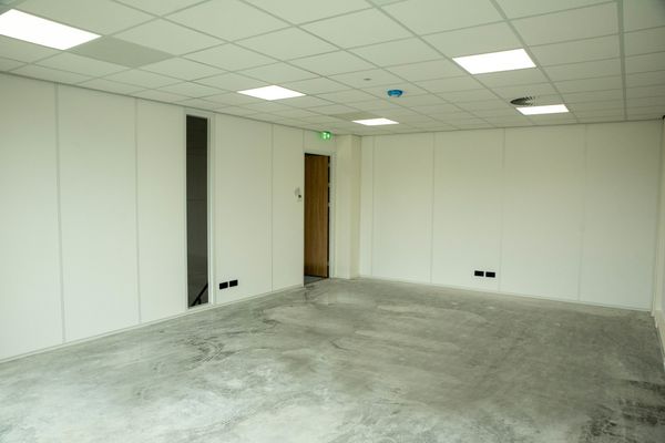 De Wadi 9, HENDRIK-IDO-AMBACHT