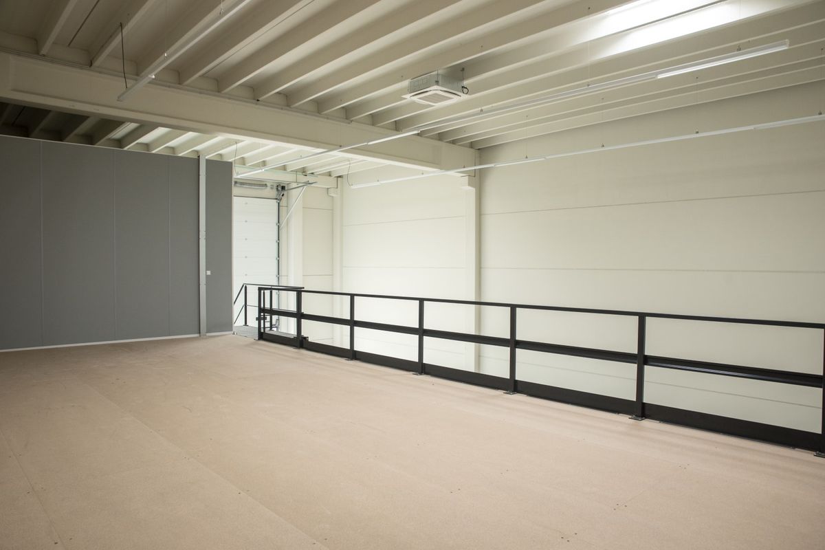 De Wadi 9, HENDRIK-IDO-AMBACHT