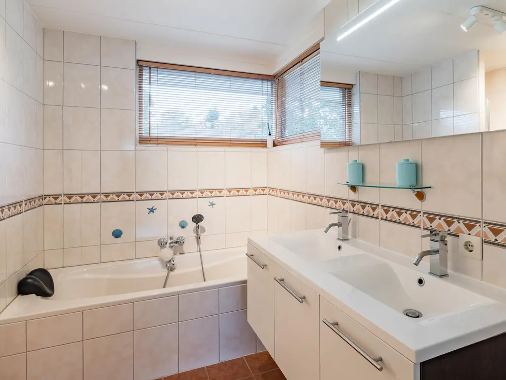 Virgo 40, ASSEN