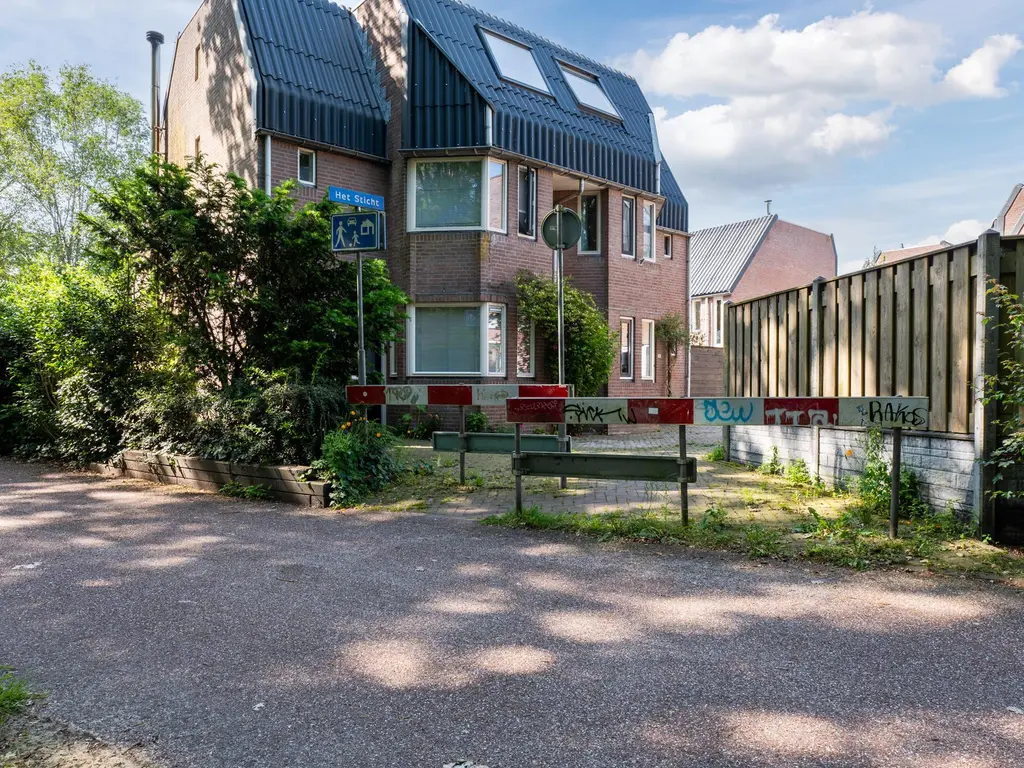 Het Sticht 92, ASSEN