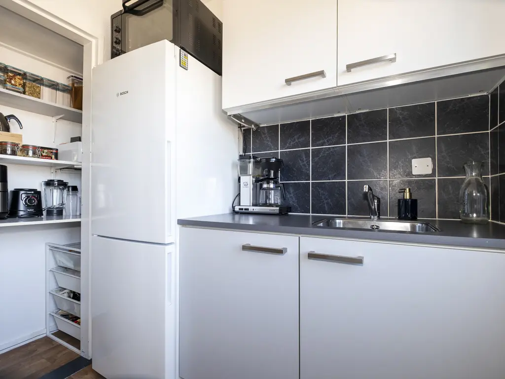 Buizerdstraat 28, ASSEN