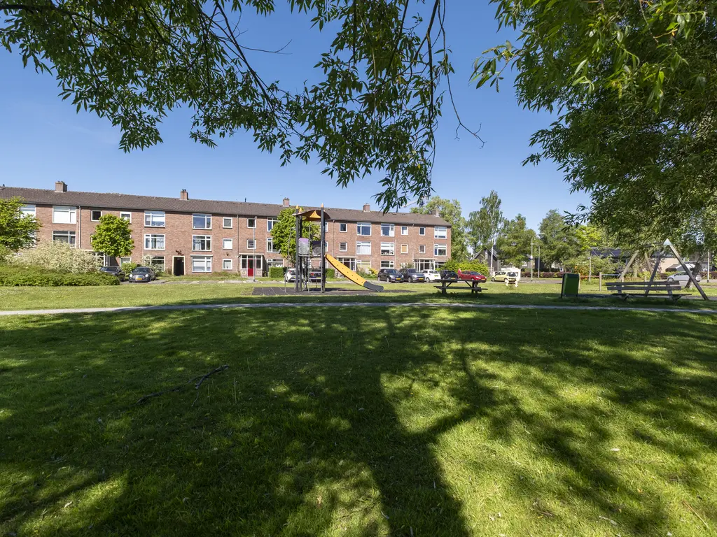 Buizerdstraat 28, ASSEN