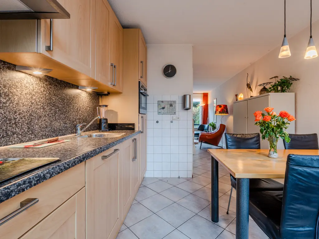 Opaalstoep 73, ASSEN