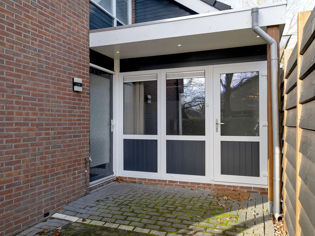 Sambrestraat 24, ASSEN