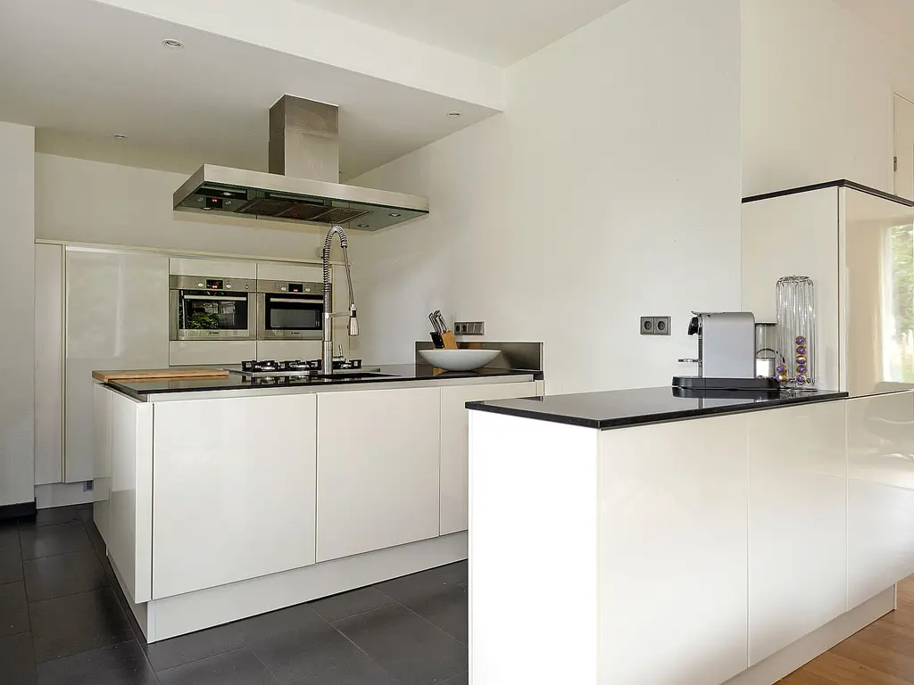 Sambrestraat 24, ASSEN