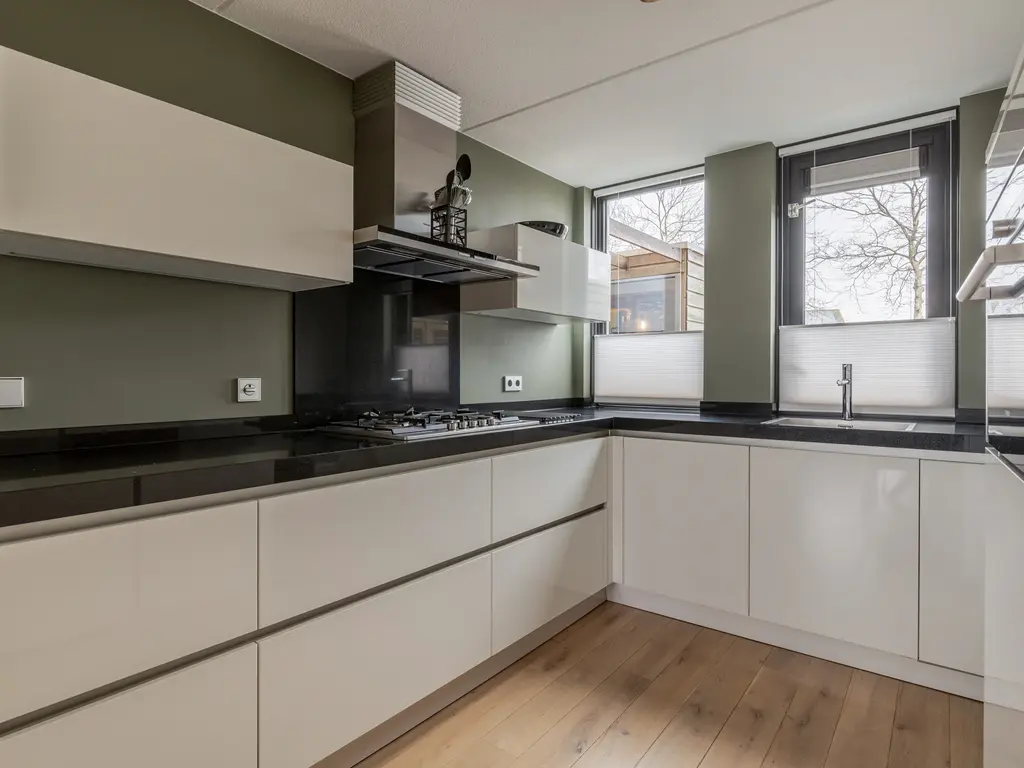 Fuutmesschen 81, ASSEN