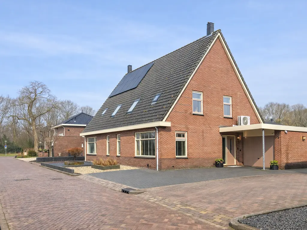 Meidoornlaan 4, NIEUWE PEKELA