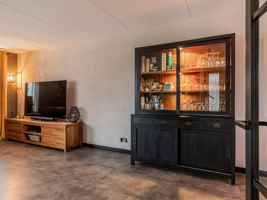 Meidoornlaan 4, NIEUWE PEKELA