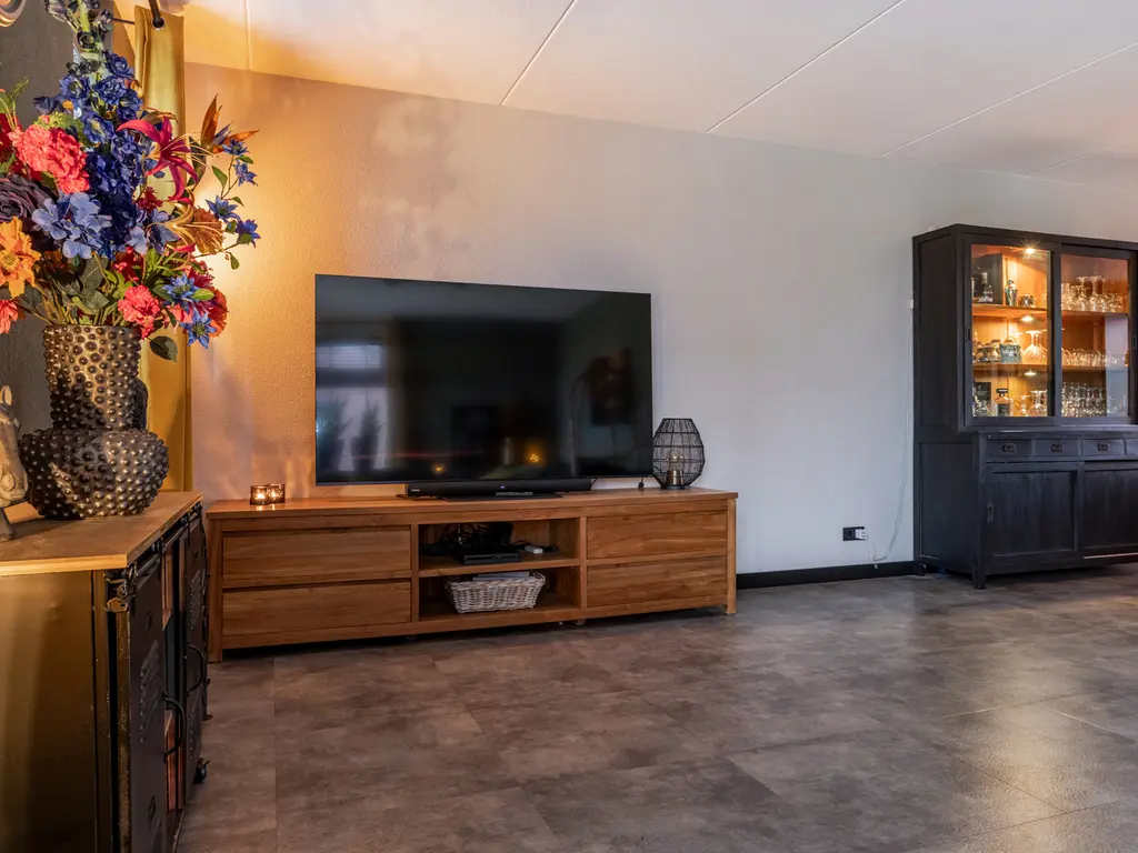 Meidoornlaan 4, NIEUWE PEKELA