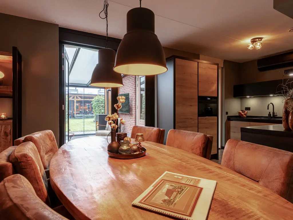 Meidoornlaan 4, NIEUWE PEKELA