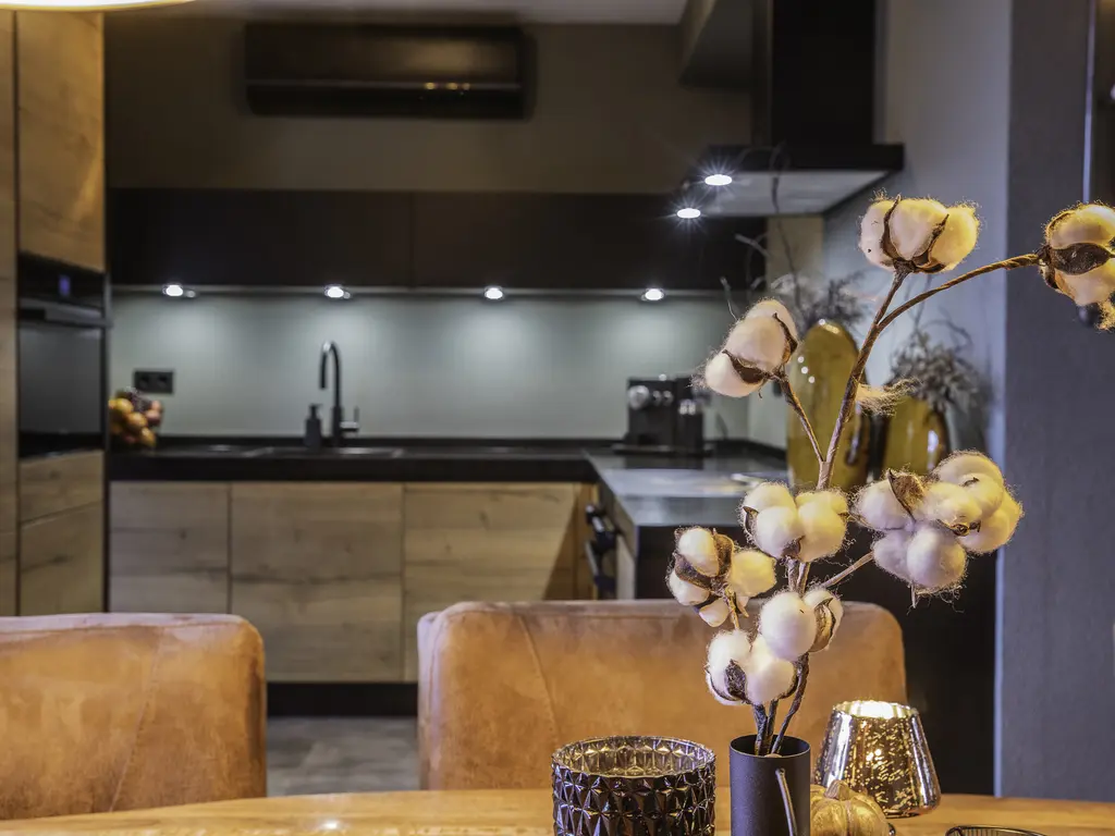 Meidoornlaan 4, NIEUWE PEKELA