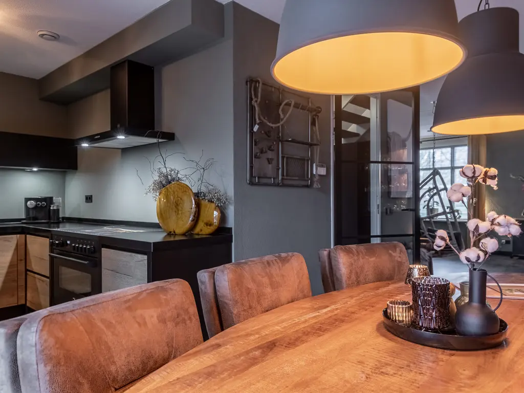 Meidoornlaan 4, NIEUWE PEKELA