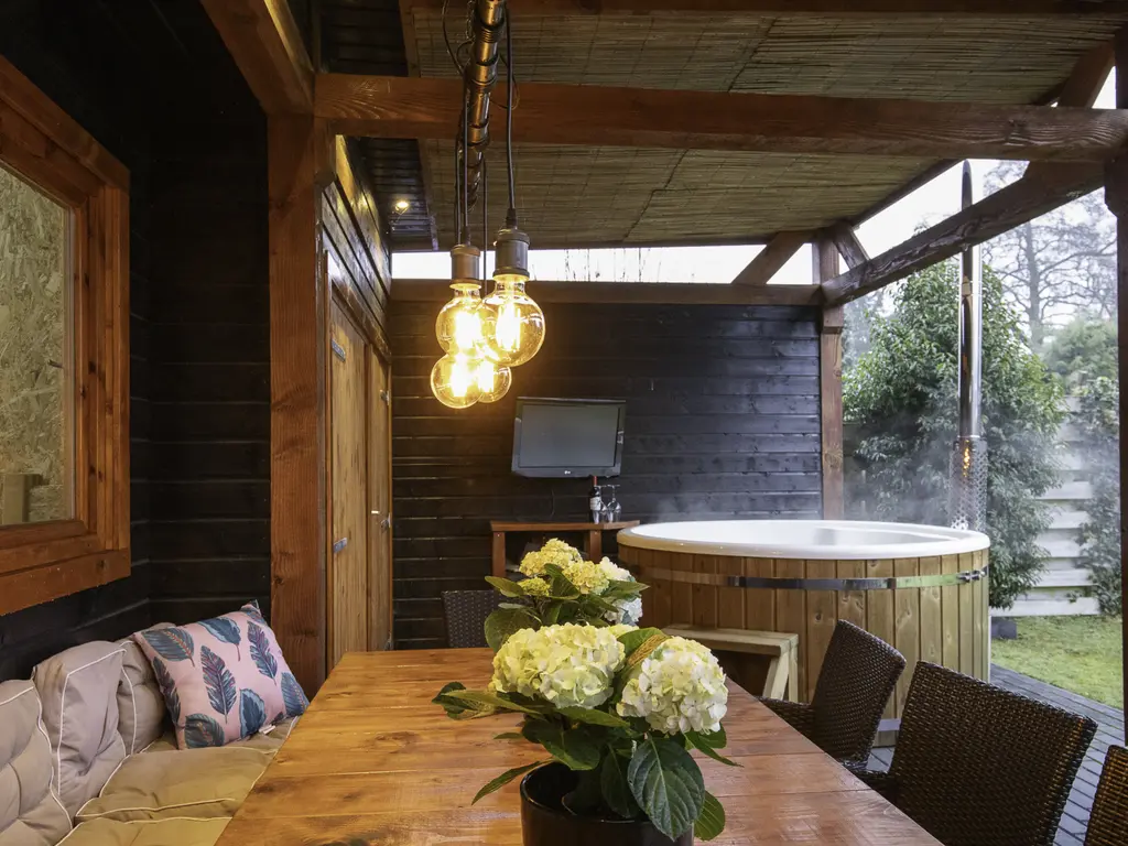 Meidoornlaan 4, NIEUWE PEKELA