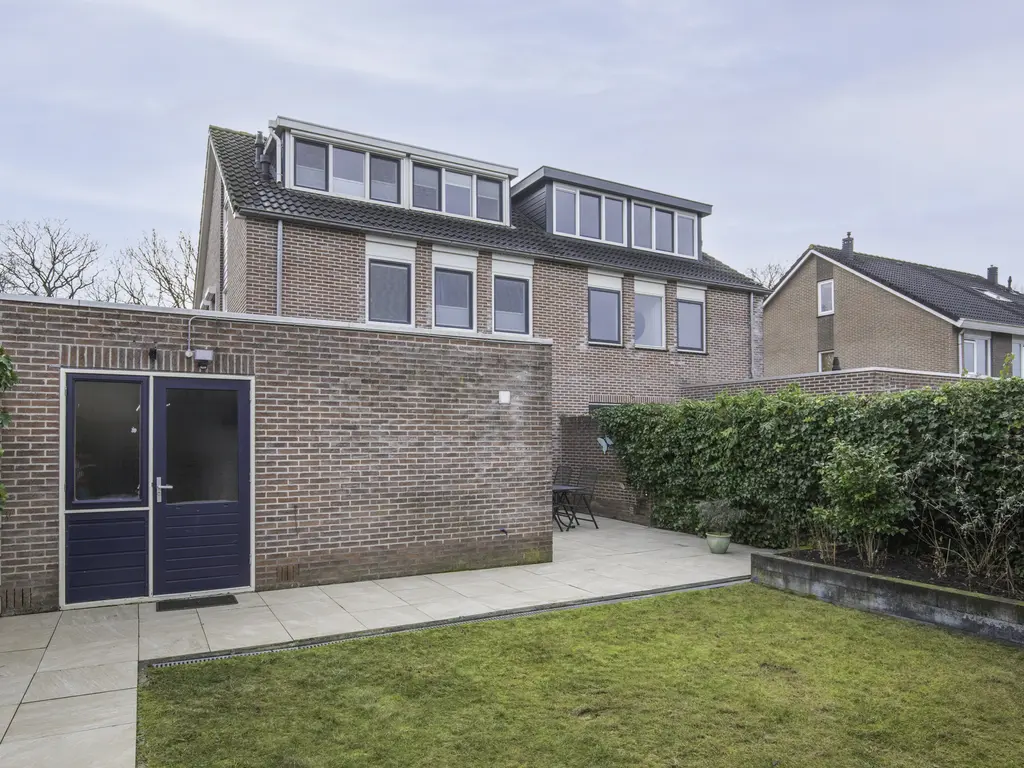 Kristalstoep 38, ASSEN