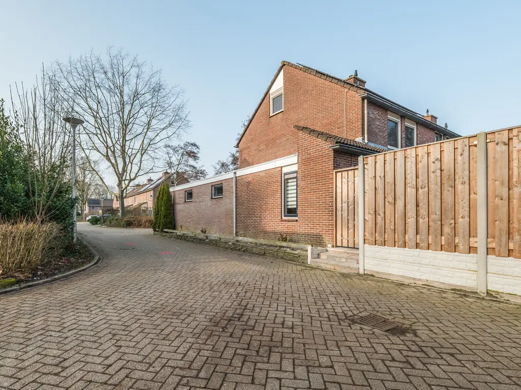 Nijstukken 118, ASSEN