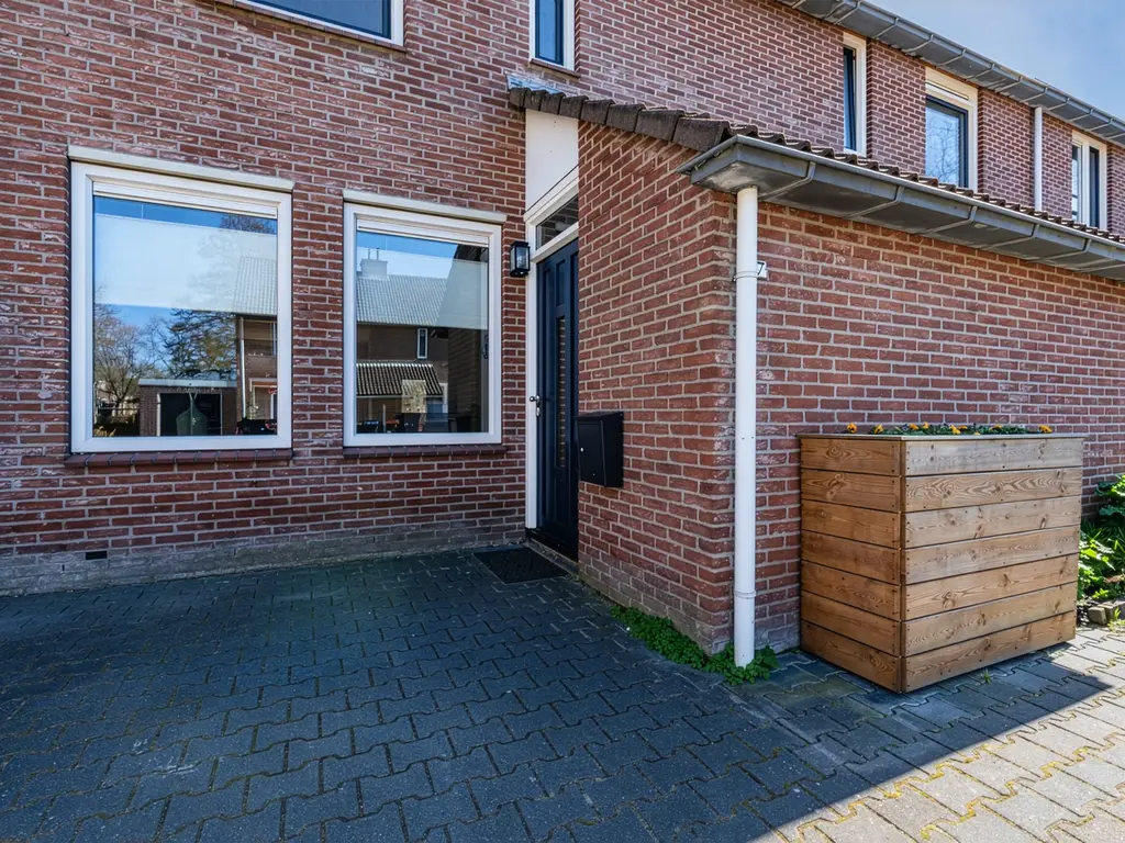 Nijstukken 37, ASSEN