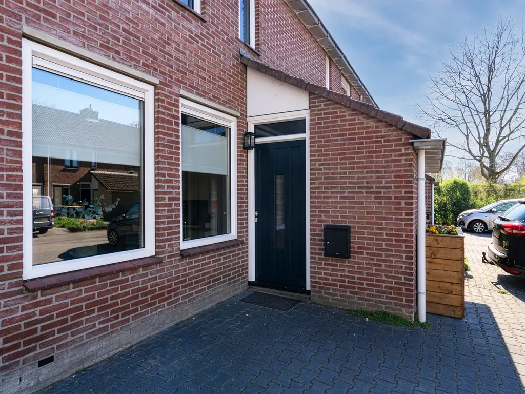 Nijstukken 37, ASSEN