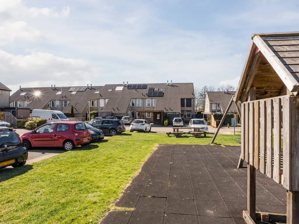 Tichelkampen 24, ASSEN