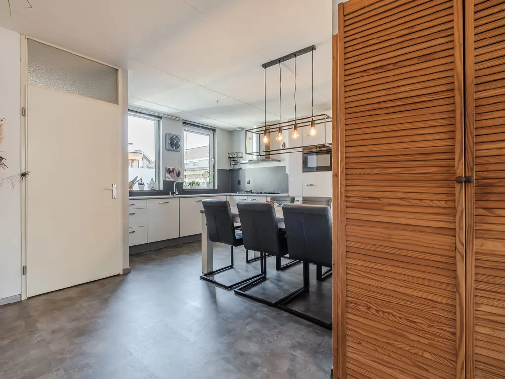 Tichelkampen 24, ASSEN