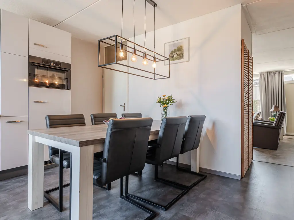 Tichelkampen 24, ASSEN