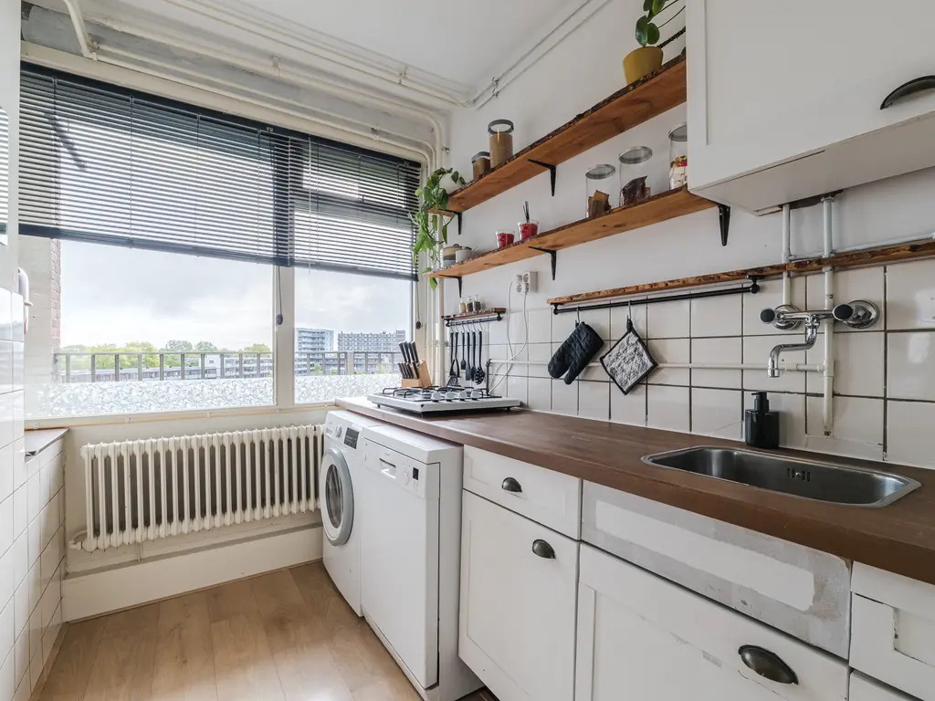 Donderslaan 94, GRONINGEN