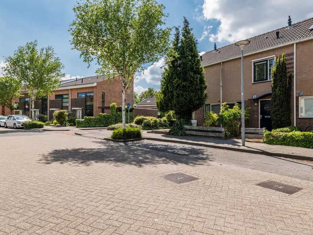 Saffierstoep 90, ASSEN