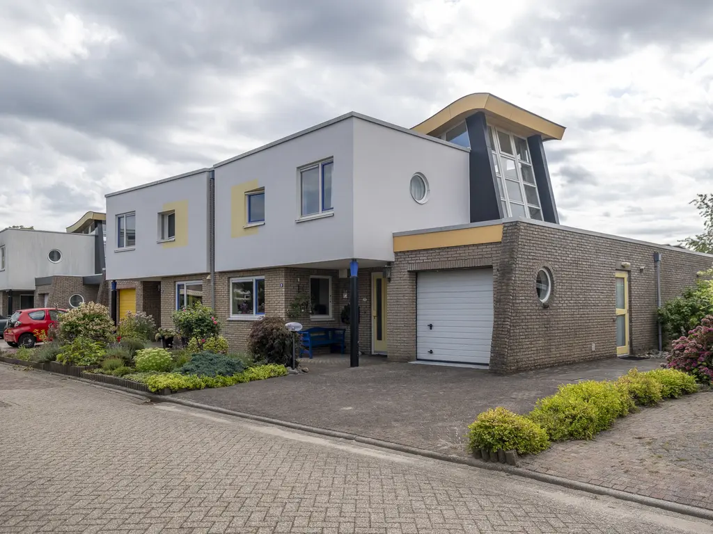 Weegbree 19, HOOGEVEEN