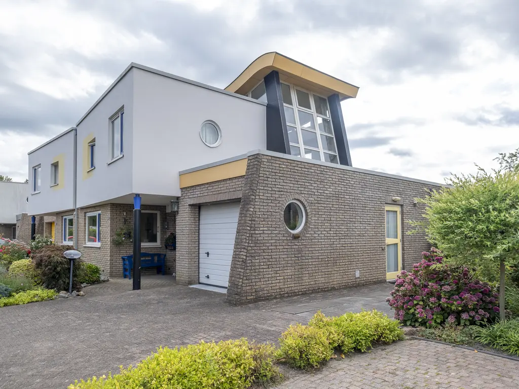 Weegbree 19, HOOGEVEEN