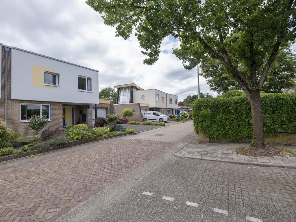 Weegbree 19, HOOGEVEEN
