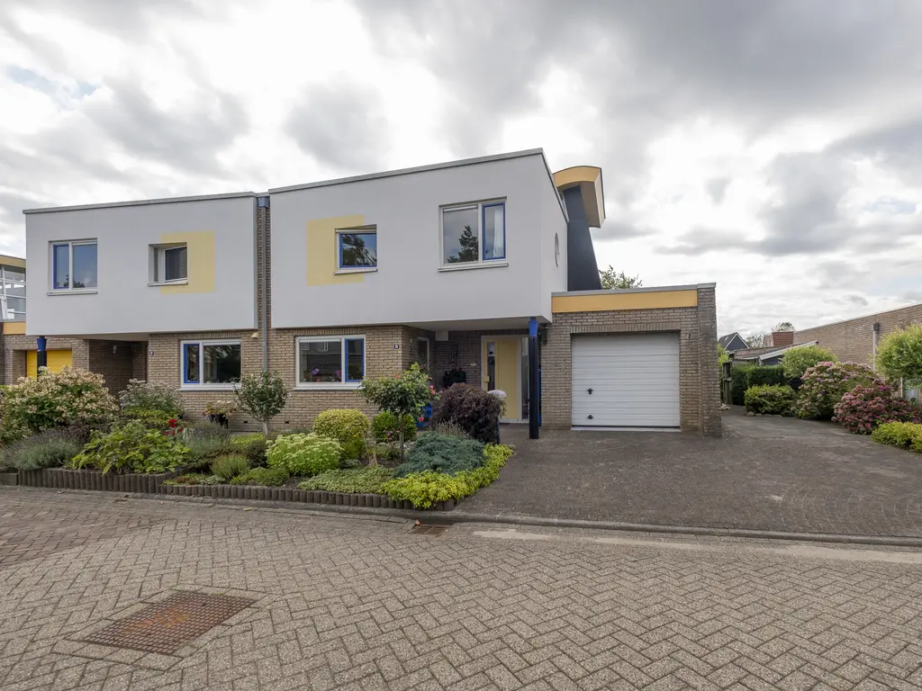 Weegbree 19, HOOGEVEEN
