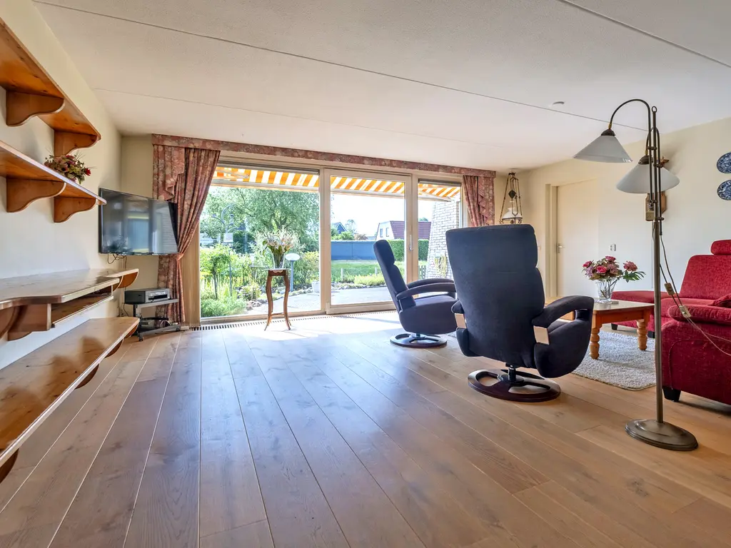 Weegbree 19, HOOGEVEEN
