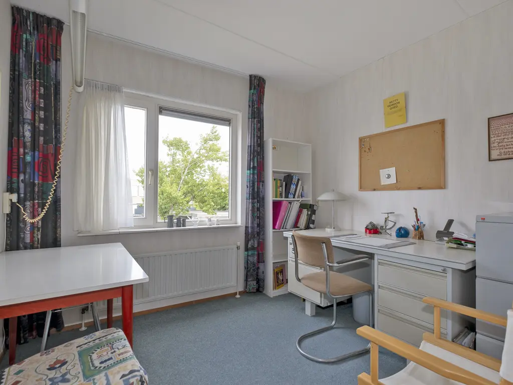 Weegbree 19, HOOGEVEEN