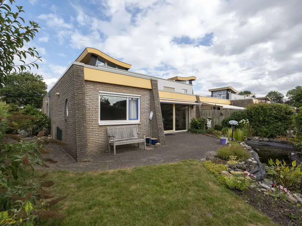 Weegbree 19, HOOGEVEEN