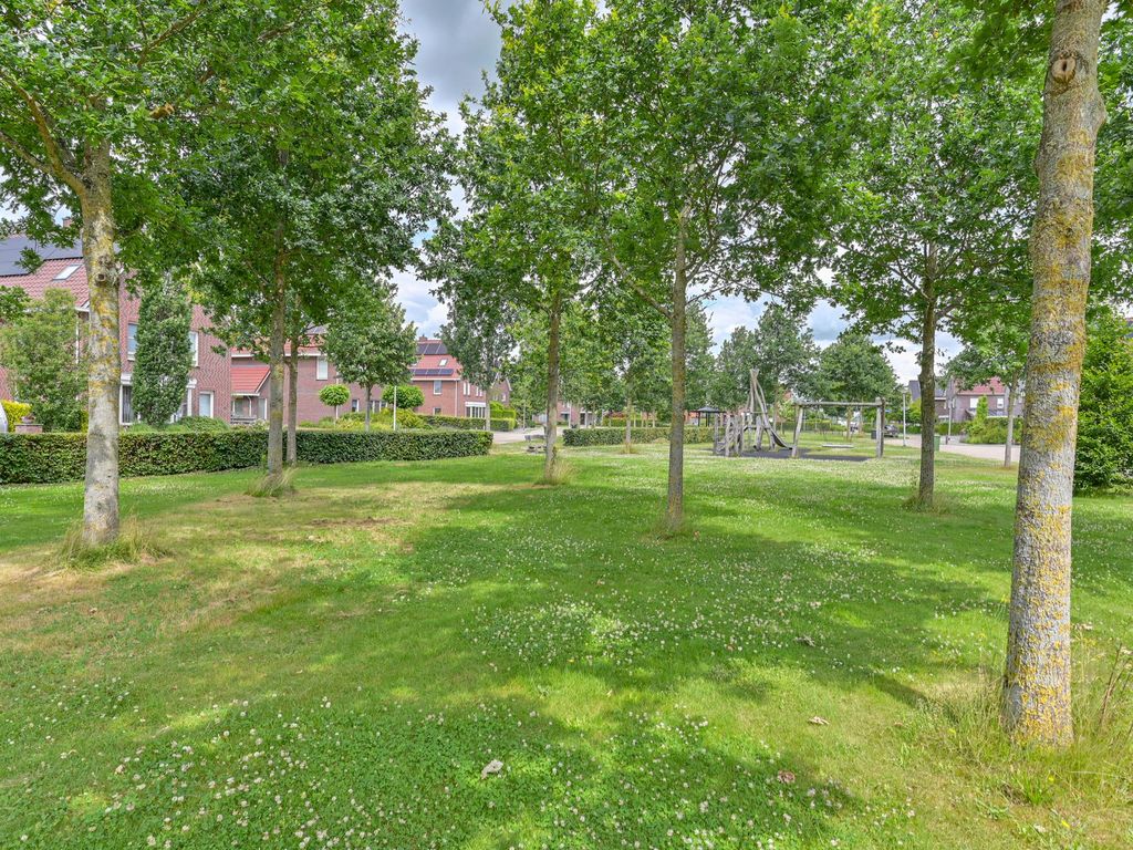 Ebbenhout 11, ASSEN