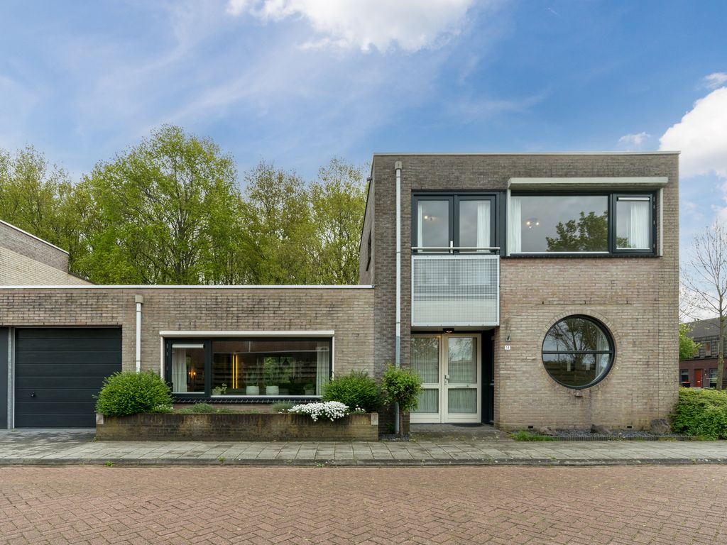 Perenstraat 14, ASSEN