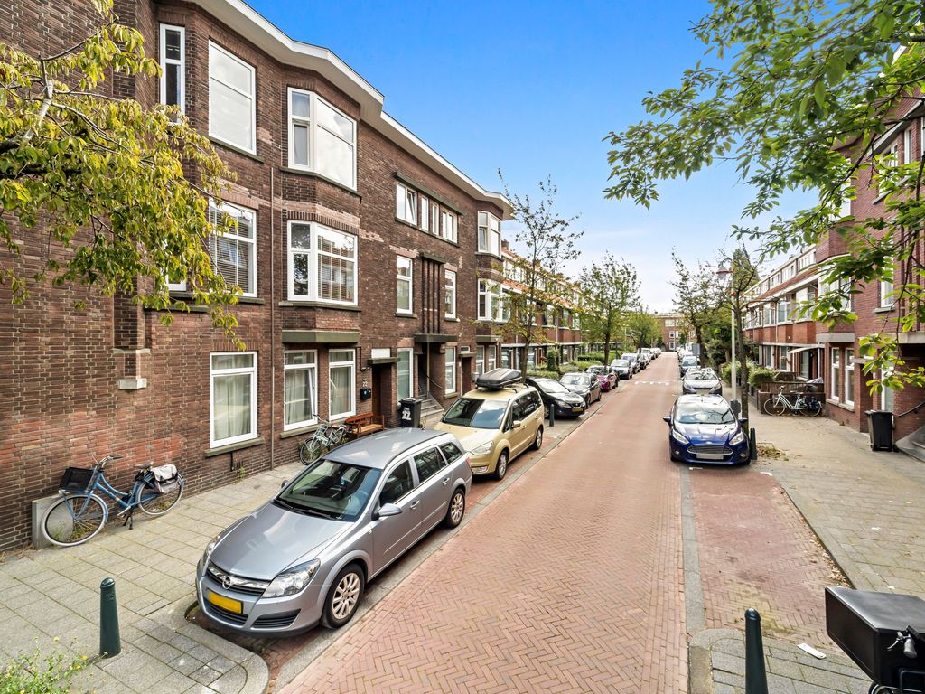 De Bullstraat 24, Den Haag