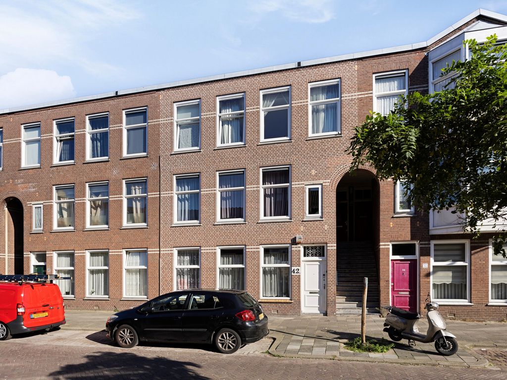 Deimanstraat 42, Den Haag