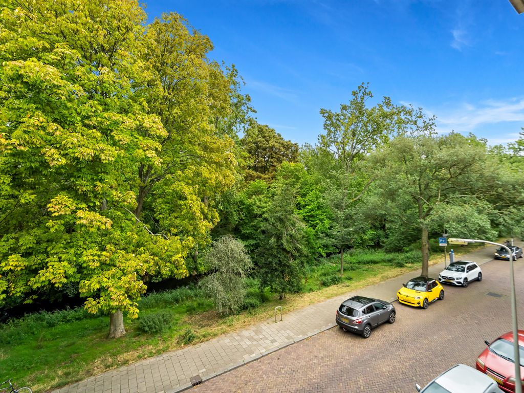 Sinjeur Semeynsweg 21, Den Haag
