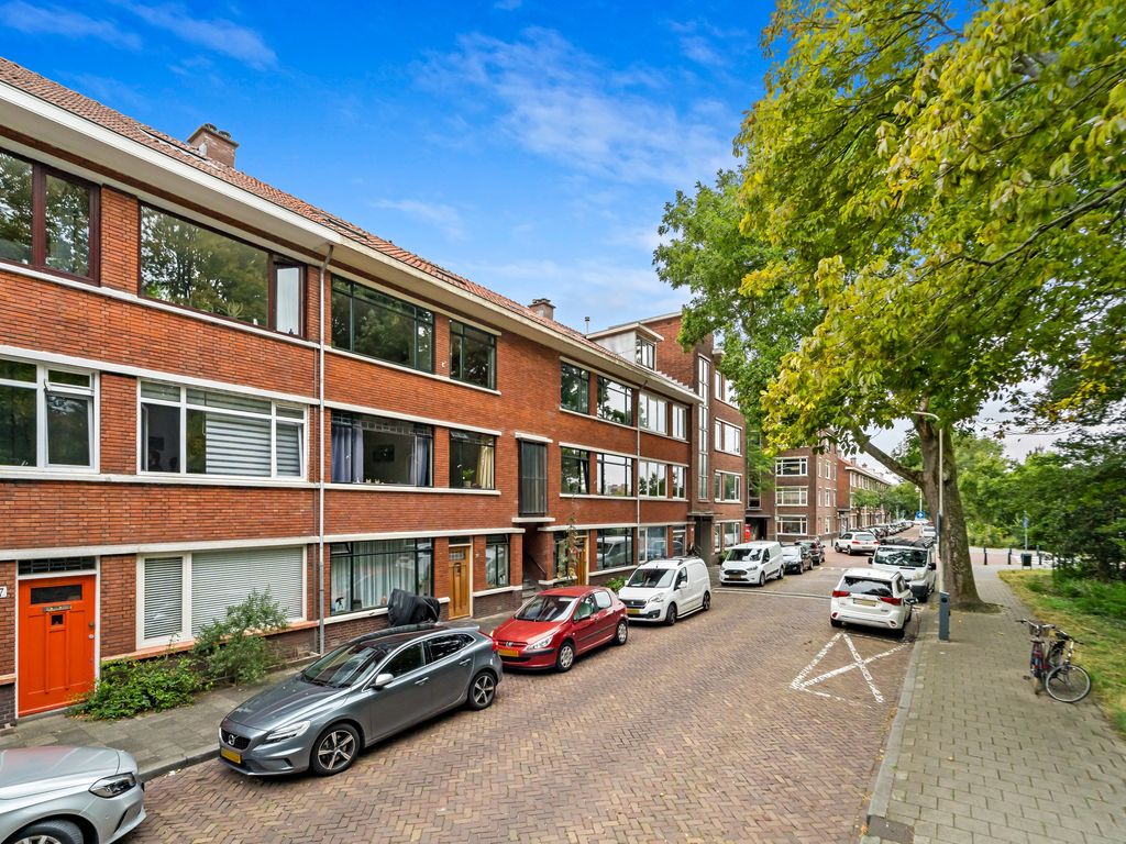 Sinjeur Semeynsweg 21, Den Haag