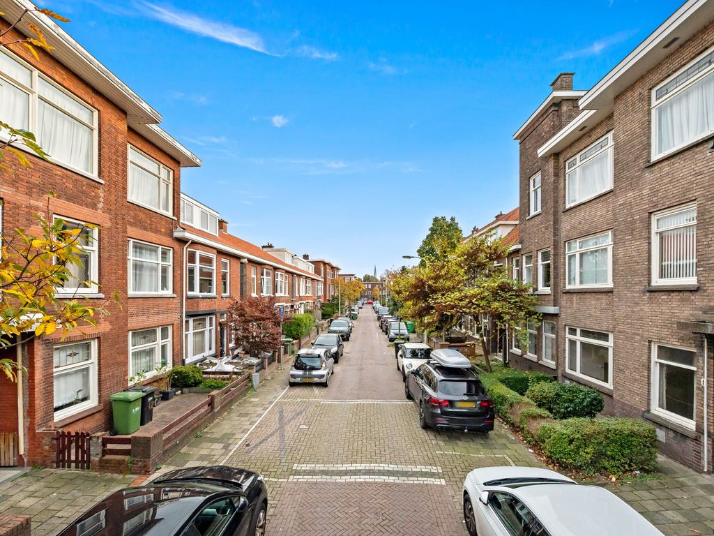 Koopmans Van Boekerenstraat 11, Den Haag