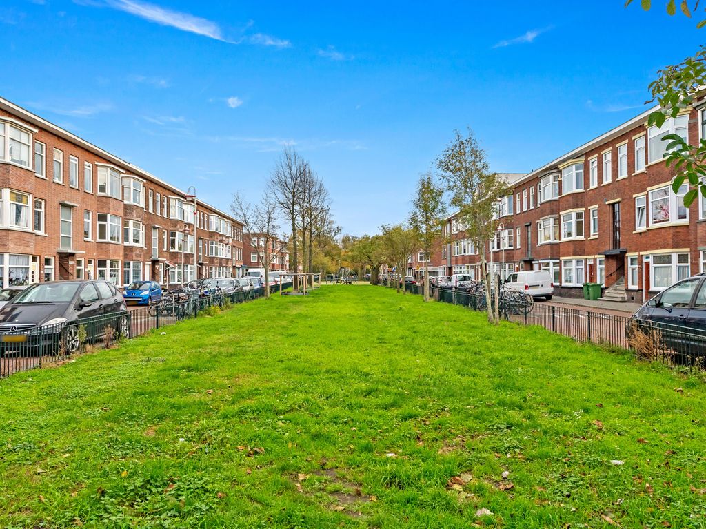 Koopmans Van Boekerenstraat 11, Den Haag