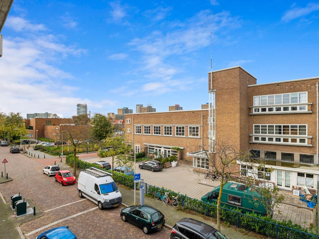 Capadosestraat 84, Den Haag