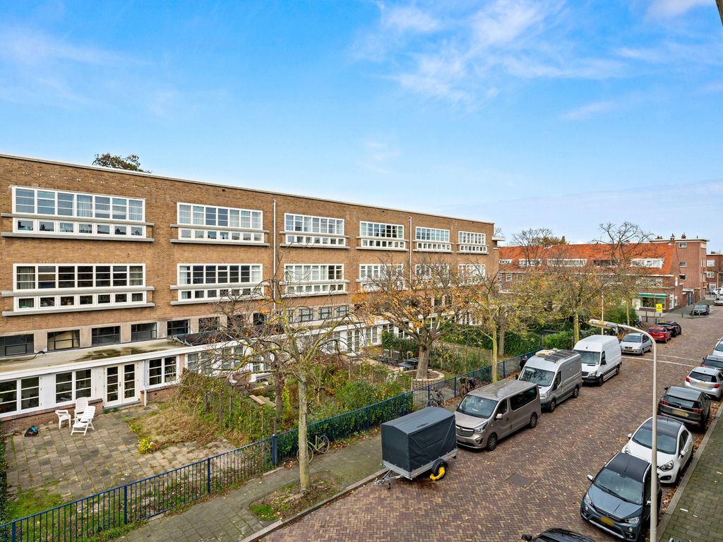 Capadosestraat 84, Den Haag