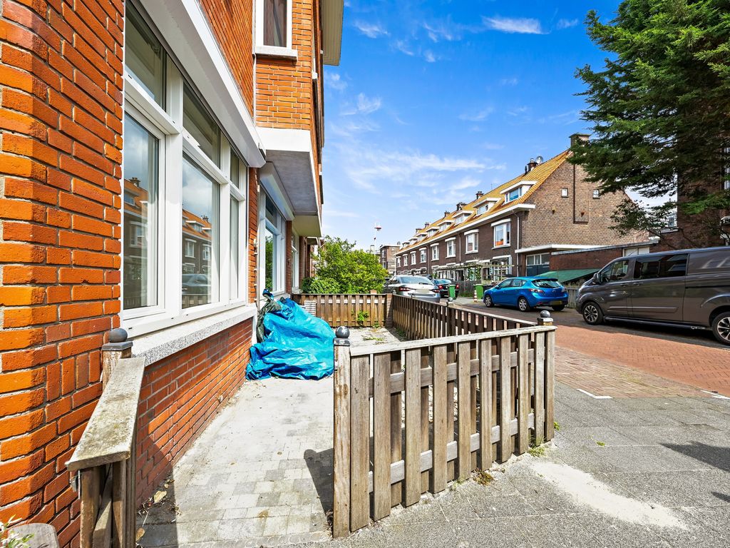 Elise van Calcarstraat 49, Den Haag