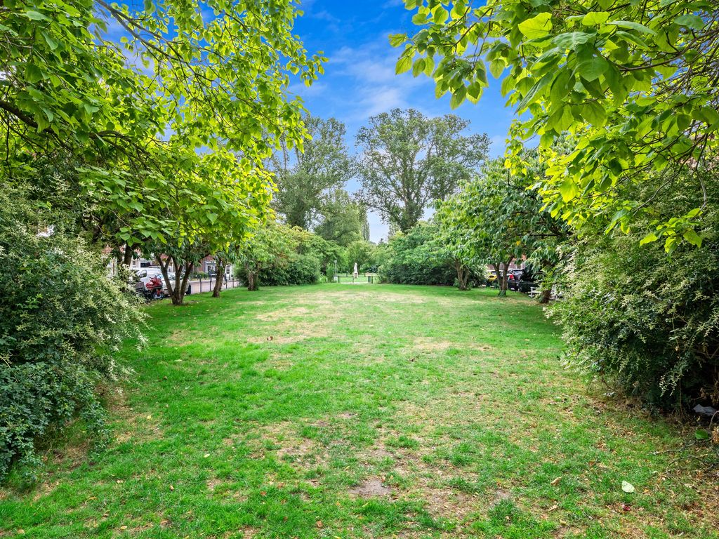 Elise van Calcarstraat 49, Den Haag