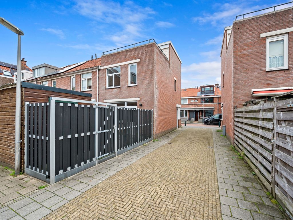 Van Oosterwijk Bruynstraat 1M, Den Haag