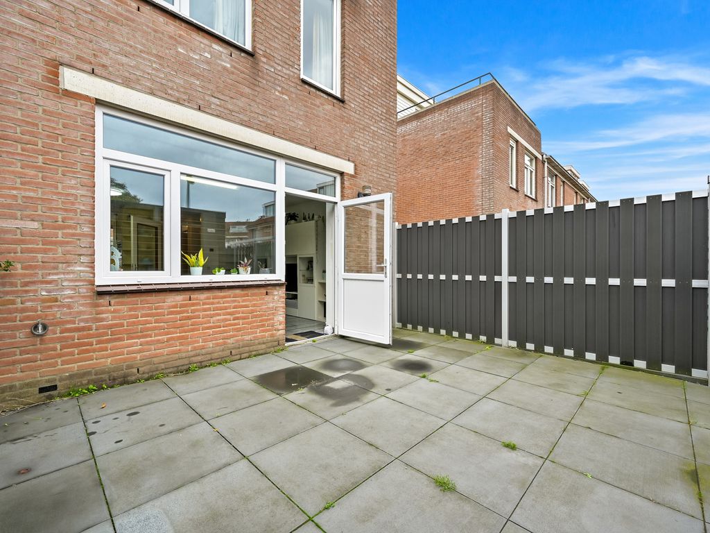 Van Oosterwijk Bruynstraat 1M, Den Haag